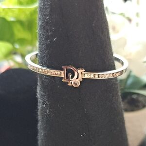 Elegant Silver Bracelet with Crystal Accents